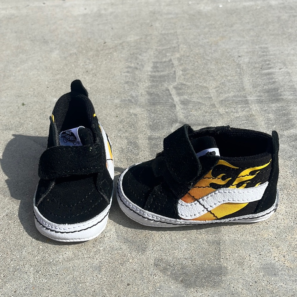 Vans size 2 soft baby shoes🔥
